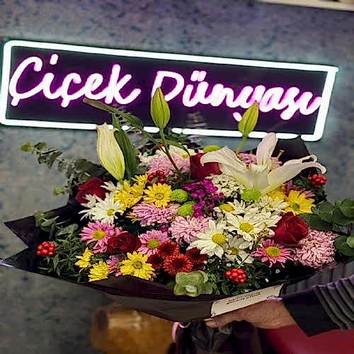 Luks Lilyum Buketi